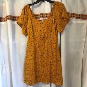 Sienna sky yellow floral dress size M
